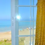 Beachfront 2-Bed Luxury Apartment - Agios Gordios, Corfu, Greece