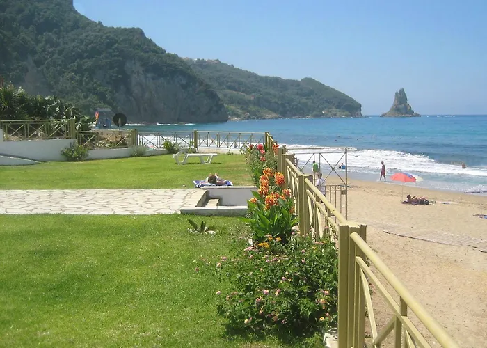 Beachfront 2-Bed Luxury Apartment - Agios Gordios, Corfu, Greece