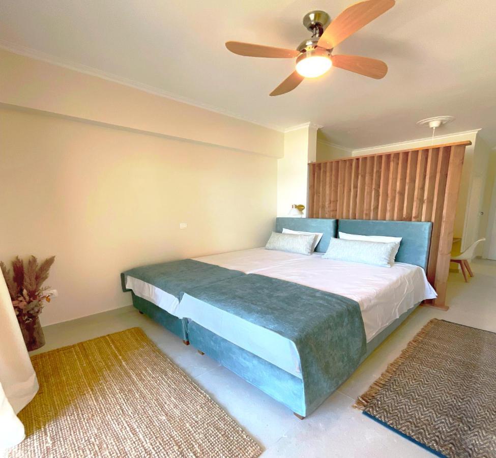 Apartment Beachfront 2-bed Luxury - Agios Gordios, Corfu, Greece *