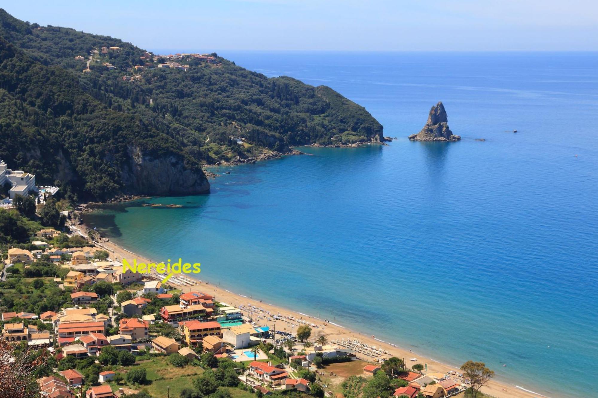 Beachfront 2-bed Luxury - Agios Gordios, Corfu, Greece Apartment *
