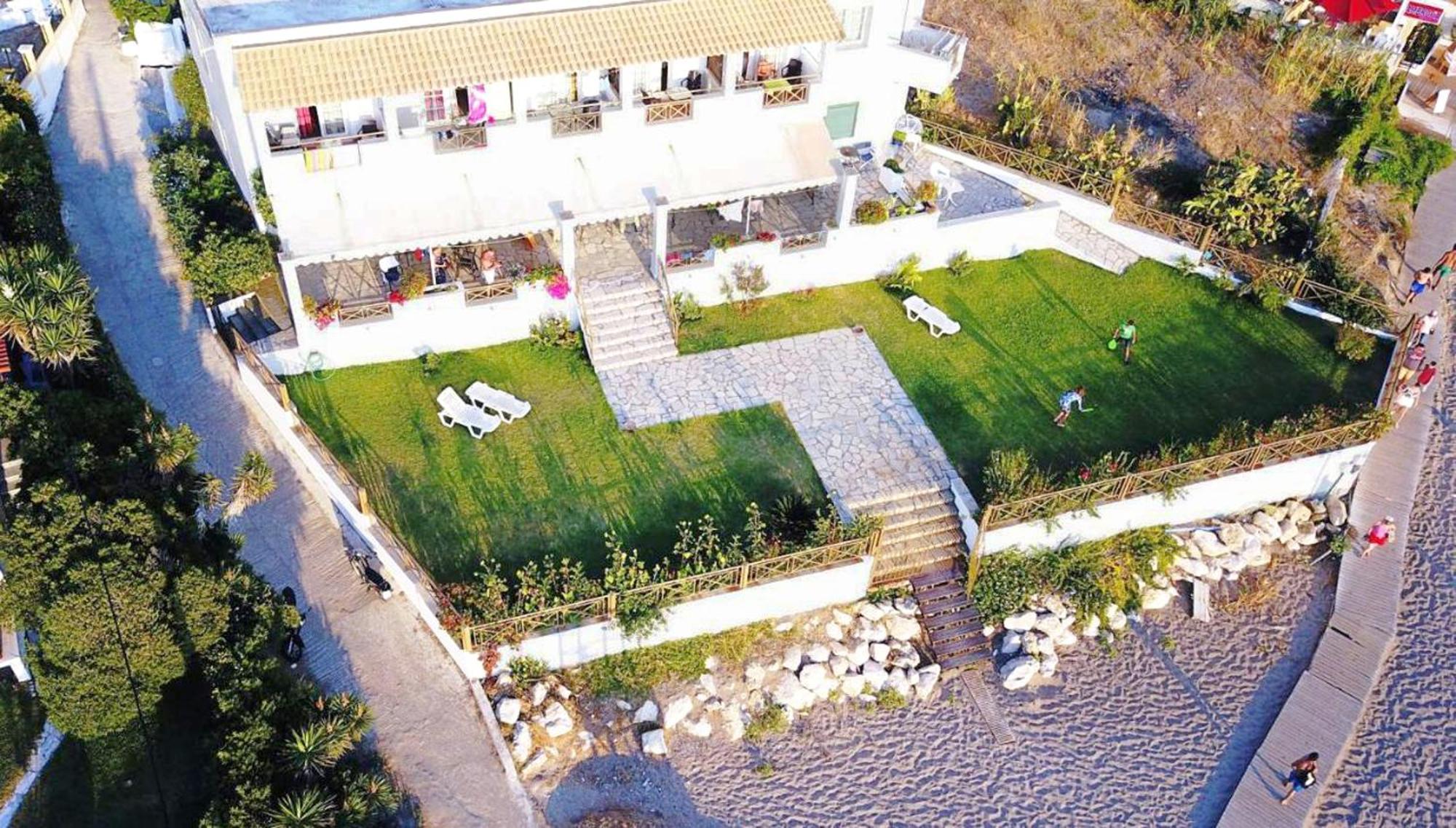 Apartment Beachfront 2-bed Luxury - Agios Gordios, Corfu, Greece Agios Gordios (Corfu)